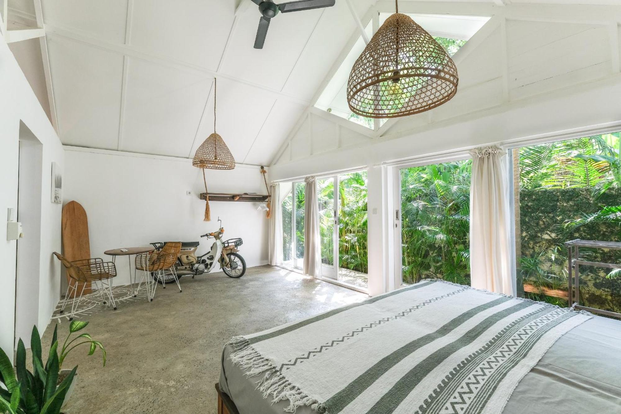 Salty Breeze Bali Hotel Ungasan  Ruang foto
