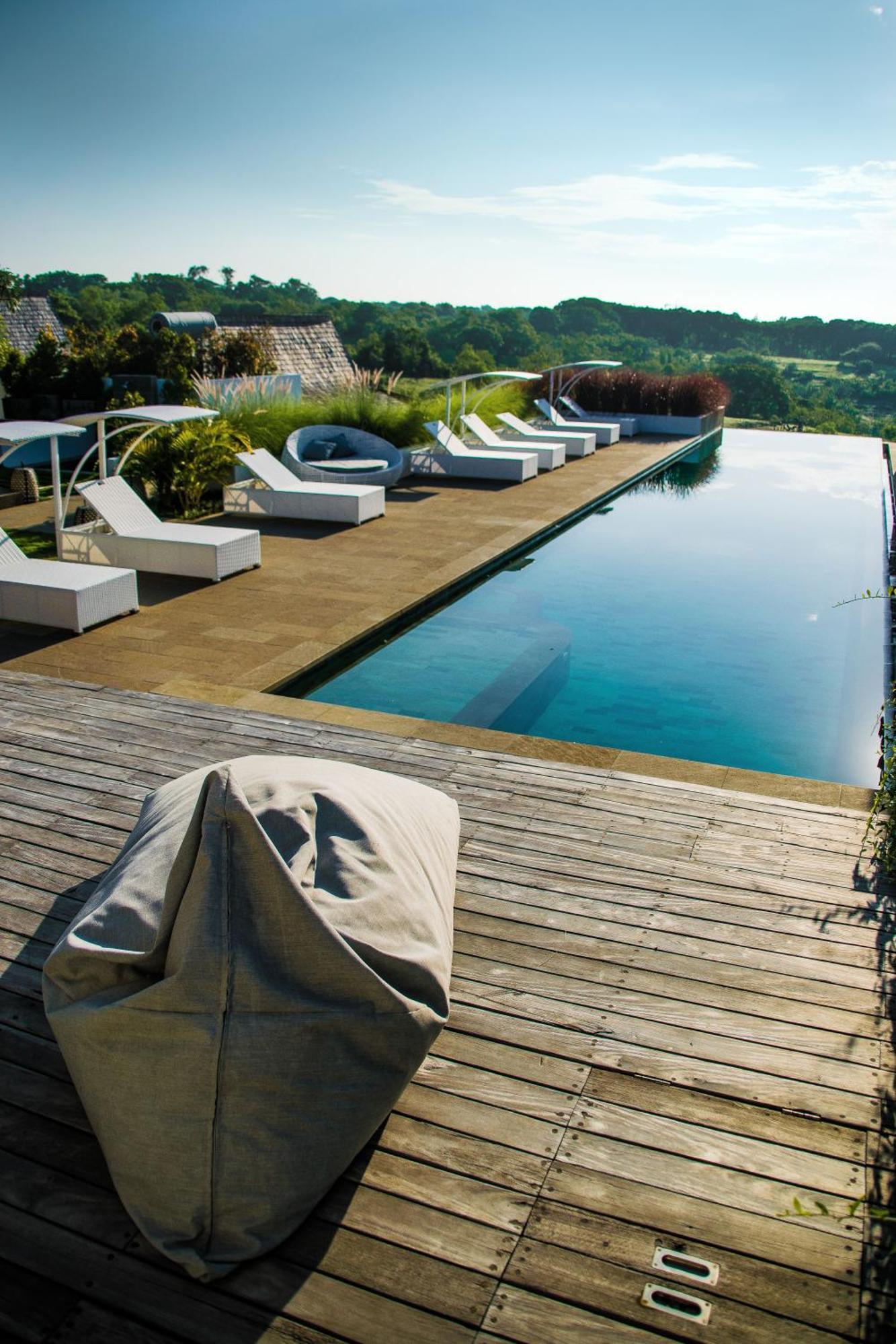 Salty Breeze Bali Hotel Ungasan  Bagian luar foto
